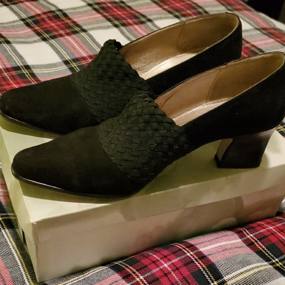 Bandolino Black Woven Heels